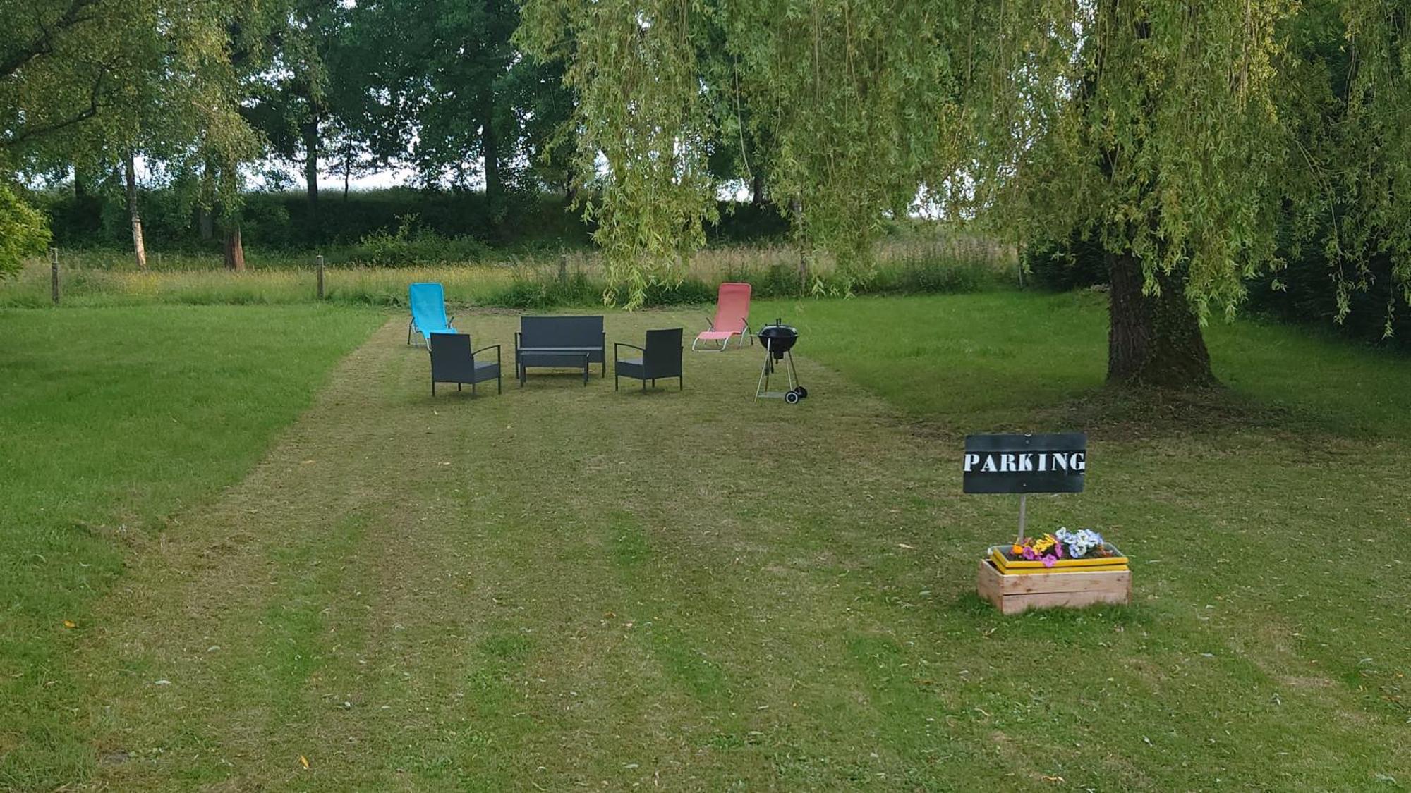 Le Marly'S Villa Wasigny Buitenkant foto